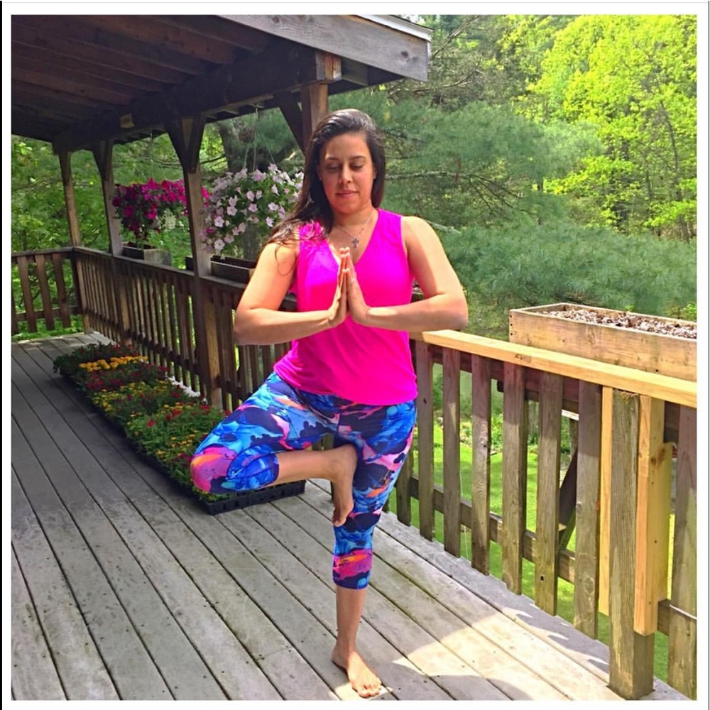 Athleta Pink Top (Workout ~Yoga)  / Size Med